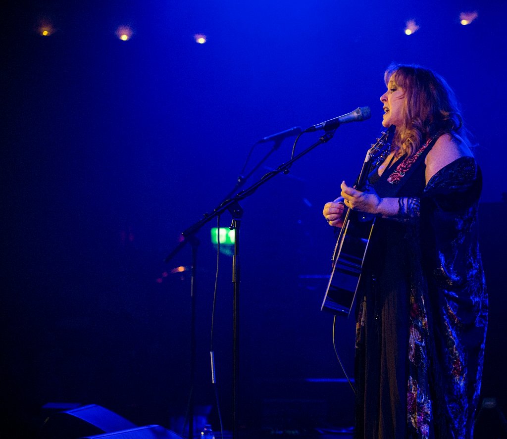 Gretchen-Peters-Union-Chapel-07NOV17.jpg