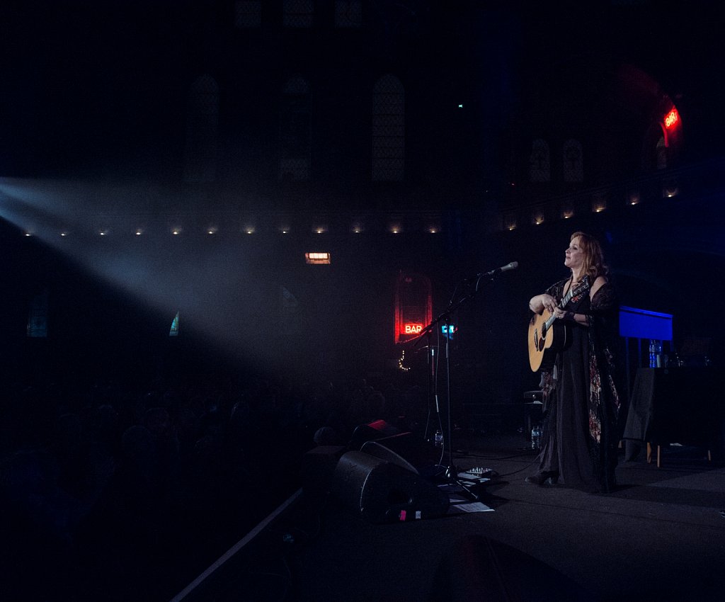 Gretchen-Peters-Union-Chapel-07NOV17-4248.jpg