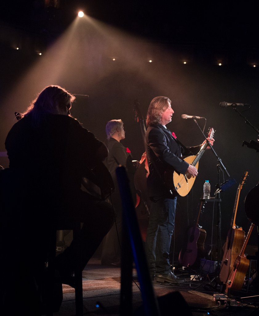 Show-of-Hands-Union-Chapel-09NOV17-6092.jpg